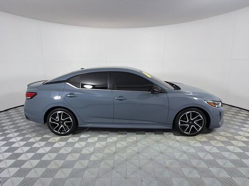 Used 2024 Nissan Sentra SR FWD image 4