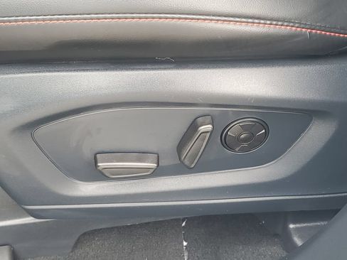 Used 2025 Ford Explorer ST AWD/4WD image 17