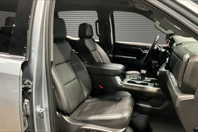Used 2023 GMC Sierra 1500 SLT w/ SLT Premium Plus Package AWD/4WD image 29