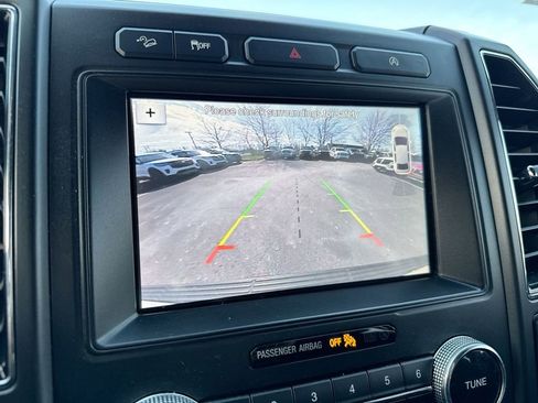 Used 2019 Ford Expedition Max Limited image 16