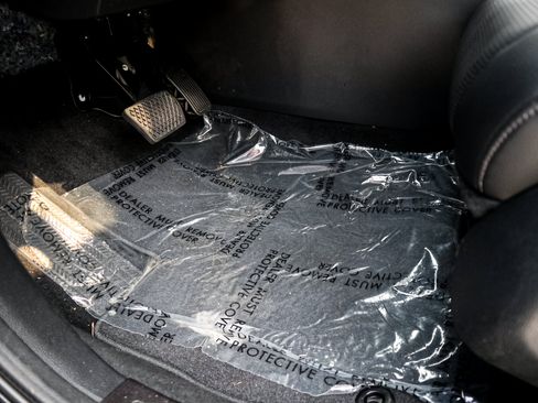 Used 2025 Honda CR-V EX-L image 16