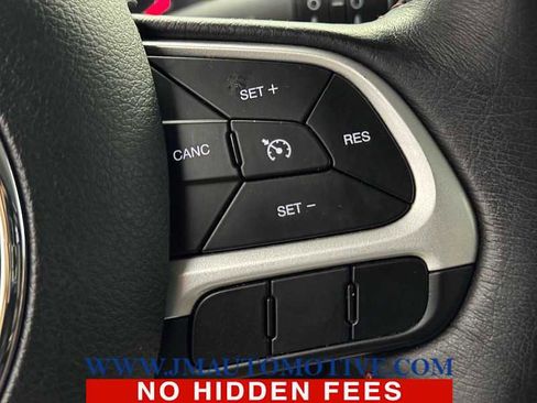 Used 2020 Jeep Renegade Trailhawk w/ Cold Weather Group image 44