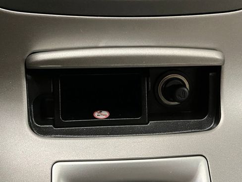 Used 2014 Nissan Sentra S image 9