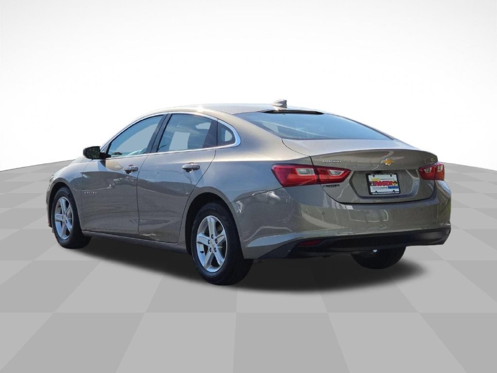 Used 2023 Chevrolet Malibu LT w/ Driver Confidence Package FWD image 5