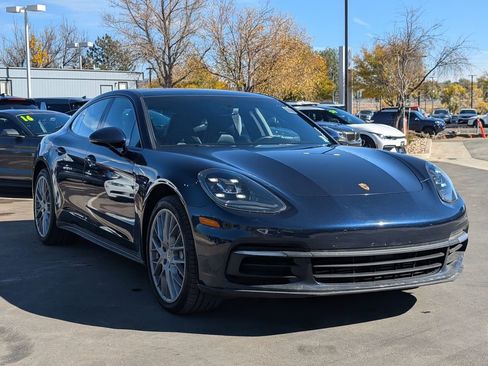 Used 2017 Porsche Panamera 4 w/ Premium Package image 3