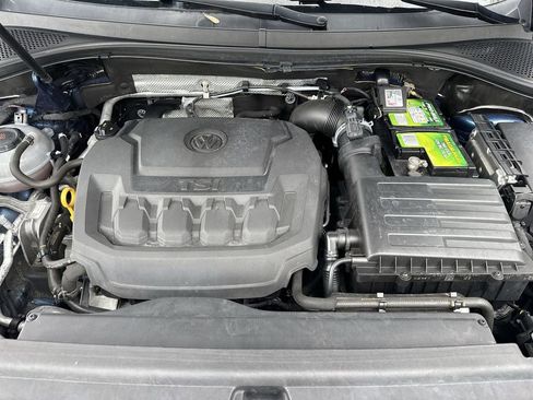 Used 2018 Volkswagen Tiguan SE AWD/4WD image 59