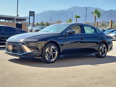 New 2026 Hyundai Sonata SEL FWD image 3