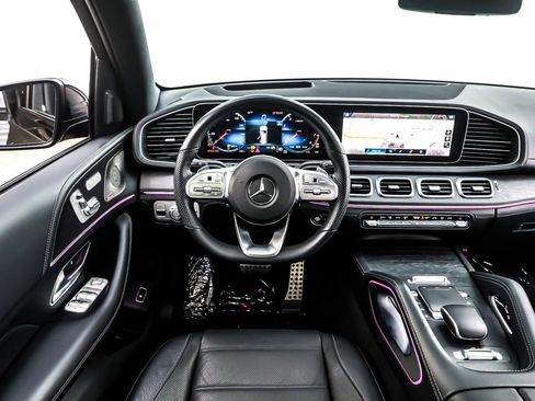 Used 2022 Mercedes-Benz GLS 450 4MATIC image 5