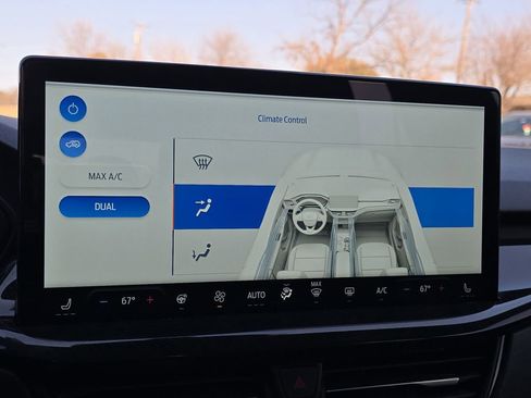 Used 2025 Ford Escape ST-Line w/ Tech Pack #1 image 19