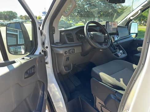 Used 2024 Ford Transit 350 XLT RWD image 15