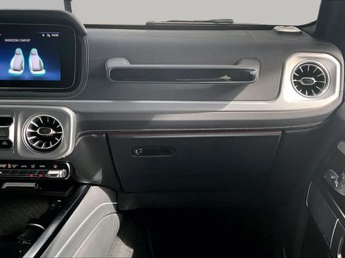Used 2025 Mercedes-Benz G 550 image 19