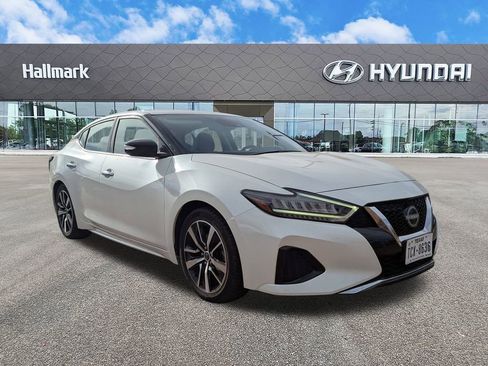 Used 2023 Nissan Maxima SV w/ Floor Mat Group image 1