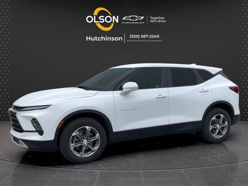 Certified 2025 Chevrolet Blazer LT AWD/4WD image 4