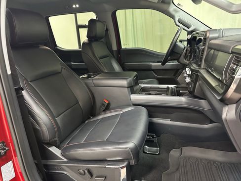 Used 2024 Ford F250 Lariat w/ Black Appearance Package image 24