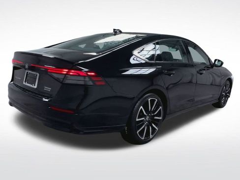 Used 2024 Honda Accord Touring image 22