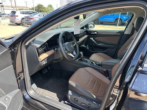Used 2026 Volkswagen Jetta SEL FWD image 10