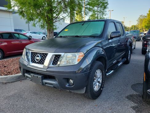 Used 2014 Nissan Frontier SV w/ SV Value Truck Package RWD image 6