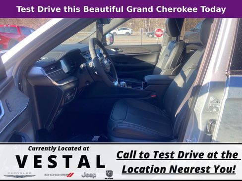 New 2023 Jeep Grand Cherokee Overland image 15