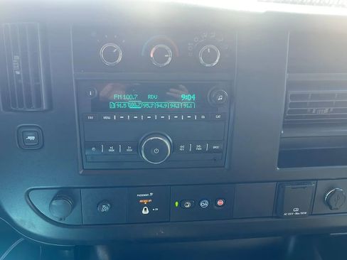 Used 2021 Chevrolet Express 2500 w/ Driver Convenience Package RWD image 19
