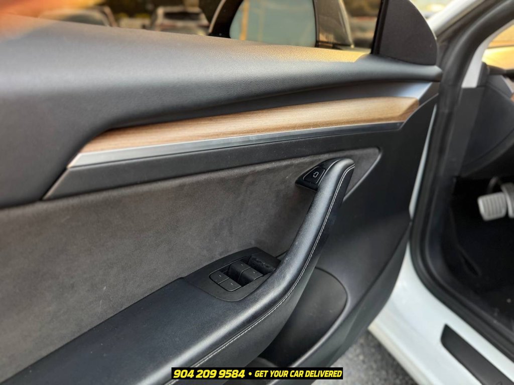 Used 2021 Tesla Model 3 Performance AWD/4WD image 16