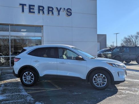 Used 2022 Ford Escape SE w/ Convenience Package image 2