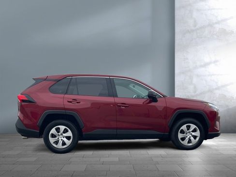 Used 2024 Toyota RAV4 LE image 7