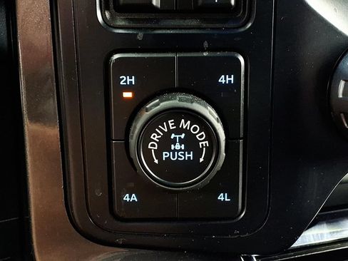 Used 2022 Ford F150 Lariat w/ Equipment Group 502A High AWD/4WD image 15