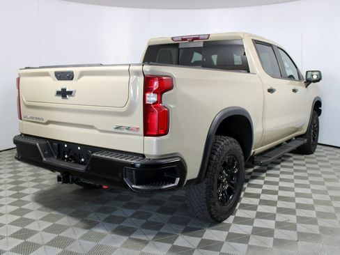 Used 2023 Chevrolet Silverado 1500 ZR2 w/ Technology Package AWD/4WD image 44