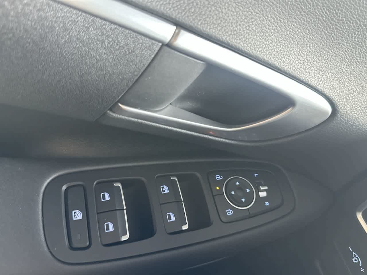 Used 2026 Hyundai Sonata SE FWD image 17