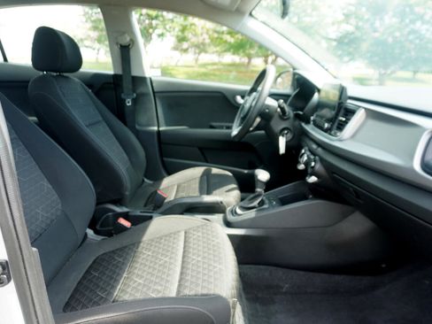 Used 2023 Kia Rio LX image 21