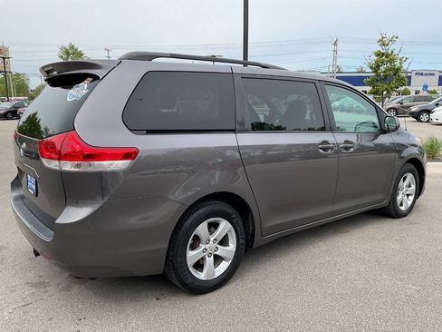 Used 2011 Toyota Sienna LE FWD image 7