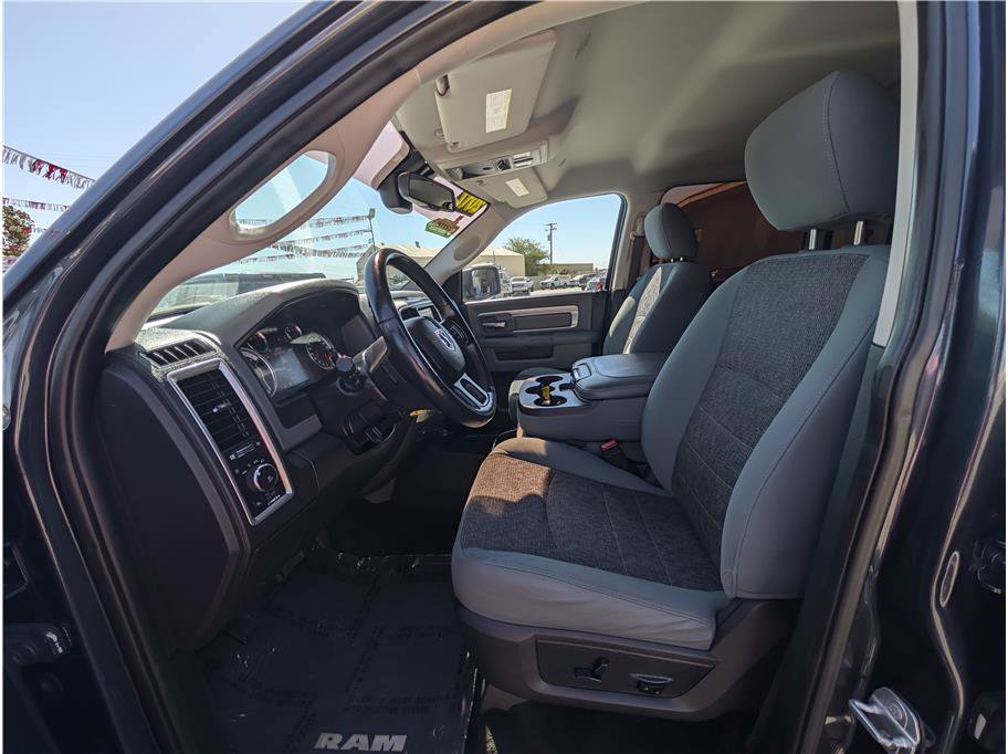 Used 2017 RAM 1500 Big Horn RWD image 9