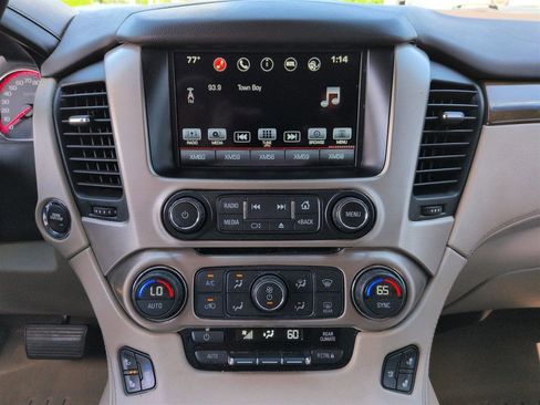 Used 2016 GMC Yukon XL Denali w/ Open Road Package AWD/4WD image 21