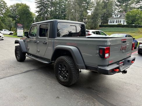 Used 2023 Jeep Gladiator Mojave AWD/4WD image 9
