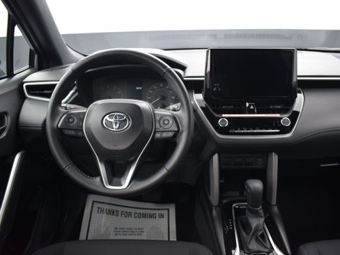 Used 2024 Toyota Corolla Cross AWD Hybrid image 14