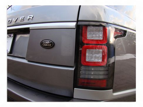 Used 2013 Land Rover Range Rover HSE image 31