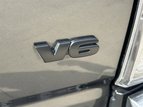 Used 2023 Toyota Tacoma TRD Off-Road w/ Black Out Package (TMS) image 12