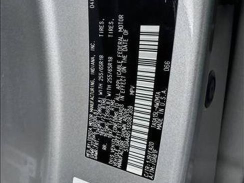Certified 2025 Toyota Grand Highlander AWD image 23