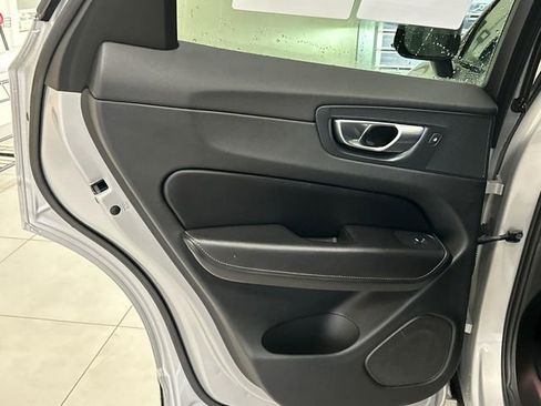 Certified 2023 Volvo XC60 B5 Ultimate image 23