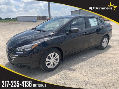 New 2025 Nissan Versa S w/ Trunk Package