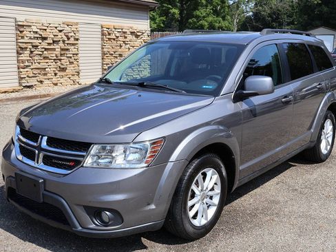 Used 2013 Dodge Journey SXT w/ Flexible Seating Group AWD/4WD image 3