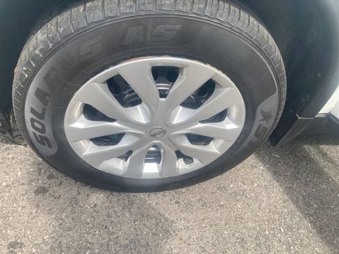 Used 2017 Nissan Rogue S w/ S Appearance Package AWD/4WD image 34