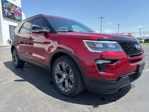 Used 2018 Ford Explorer Sport w/ Equipment Group 401A AWD/4WD image 3