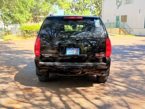 Used 2014 GMC Yukon SLE AWD/4WD image 6
