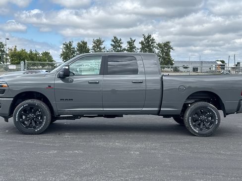 New 2026 RAM 2500 Laramie AWD/4WD image 6