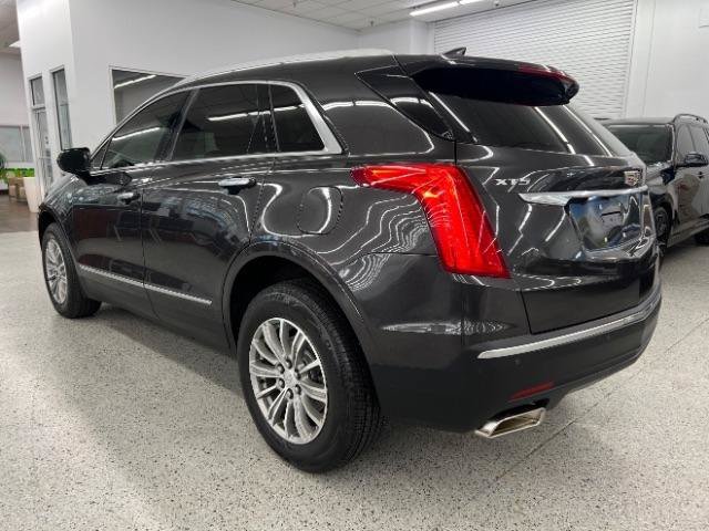Used 2017 Cadillac XT5 Luxury w/ Driver Awareness Package FWD image 6