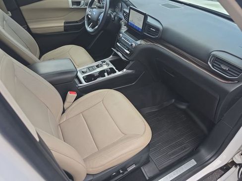 Used 2020 Ford Explorer Limited AWD/4WD image 17