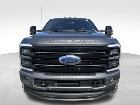 Used 2025 Ford F250 Platinum AWD/4WD image 23