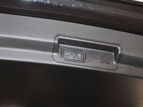 Used 2023 Ford Explorer XLT w/ Equipment Group 202A image 19