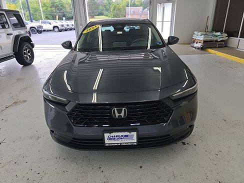 Used 2023 Honda Accord EX image 8